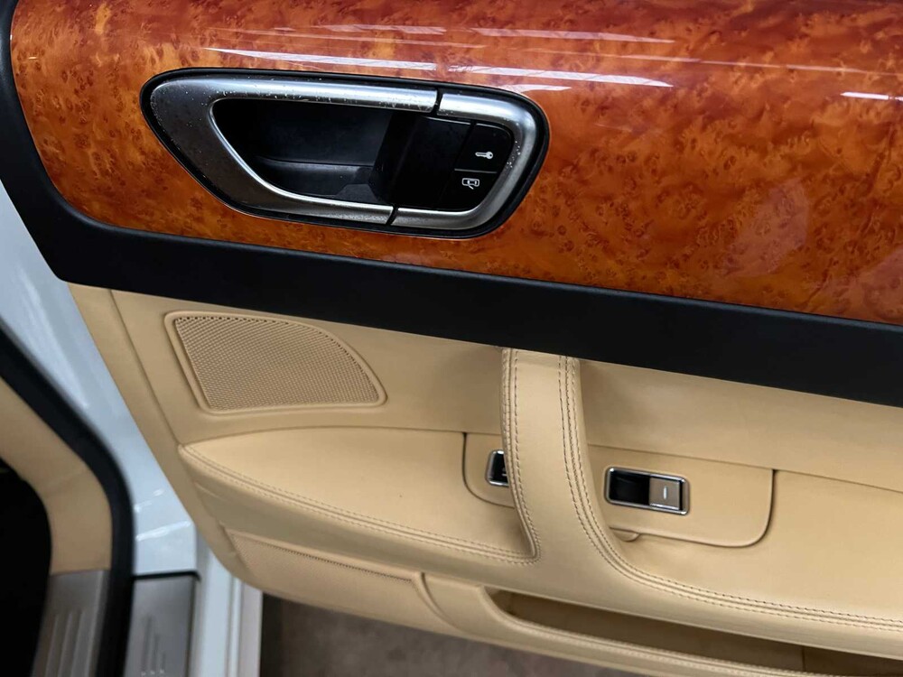 Bentley Continental Flying Spur 6.0 W12 525hp 2005 Youngtimer 