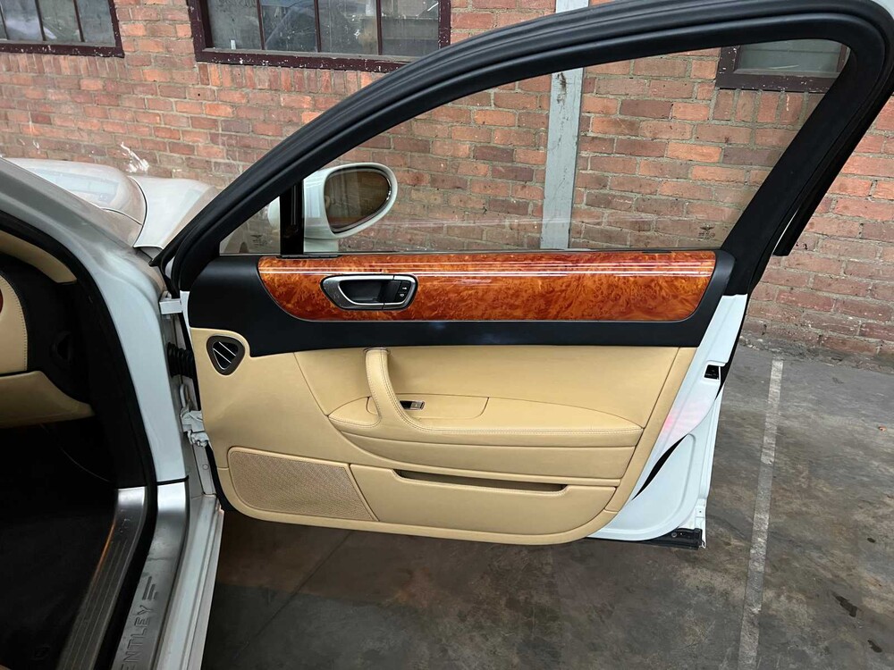 Bentley Continental Flying Spur 6.0 W12 525hp 2005 Youngtimer 