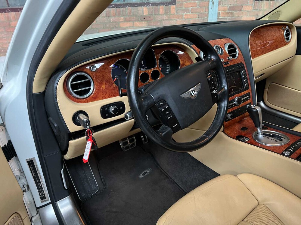 Bentley Continental Flying Spur 6.0 W12 525hp 2005 Youngtimer 