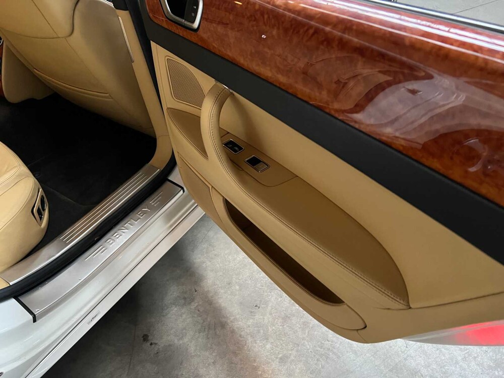 Bentley Continental Flying Spur 6.0 W12 525hp 2005 Youngtimer 