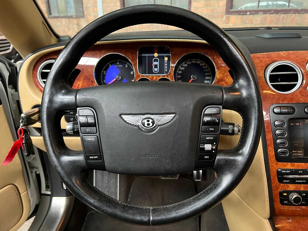 Bentley Continental Flying Spur 6.0 W12 525hp 2005 Youngtimer 