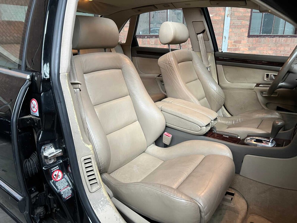 Audi S8 4.2 V8 360hp 2000, 72-FV-VP