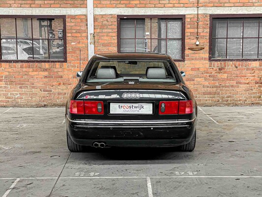 Audi S8 4.2 V8 360pk 2000, 72-FV-VP