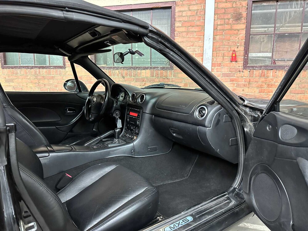 Mazda MX-5 Cabriolet 1.8 SVT Sportive 145hp 2002, 93-SBF-4