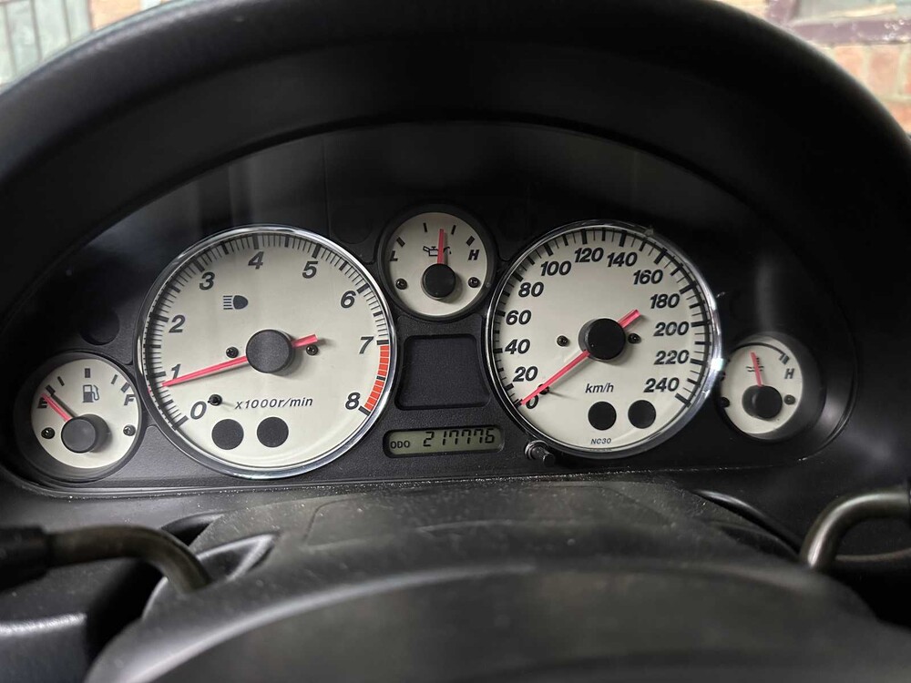 Mazda MX-5 Cabriolet 1.8 SVT Sportive 145hp 2002, 93-SBF-4