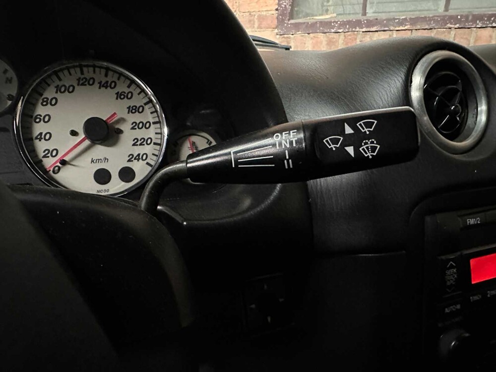 Mazda MX-5 Cabriolet 1.8 SVT Sportive 145hp 2002, 93-SBF-4