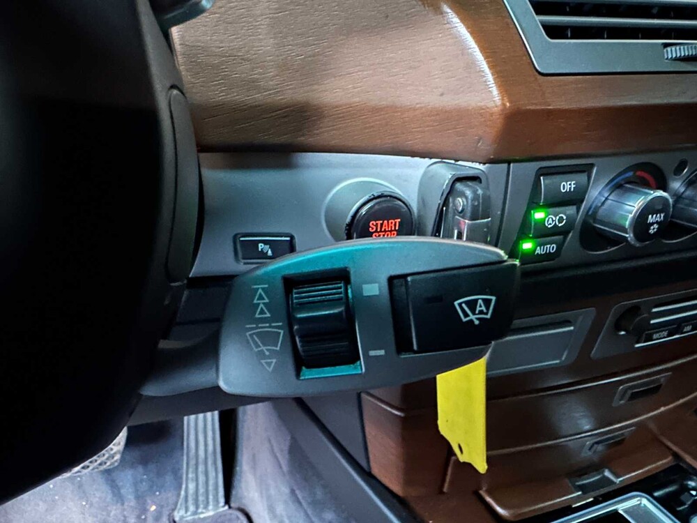 BMW 750Li High Executive 367hp 2005 (Original-NL) 7-series, 22-RJ-DB