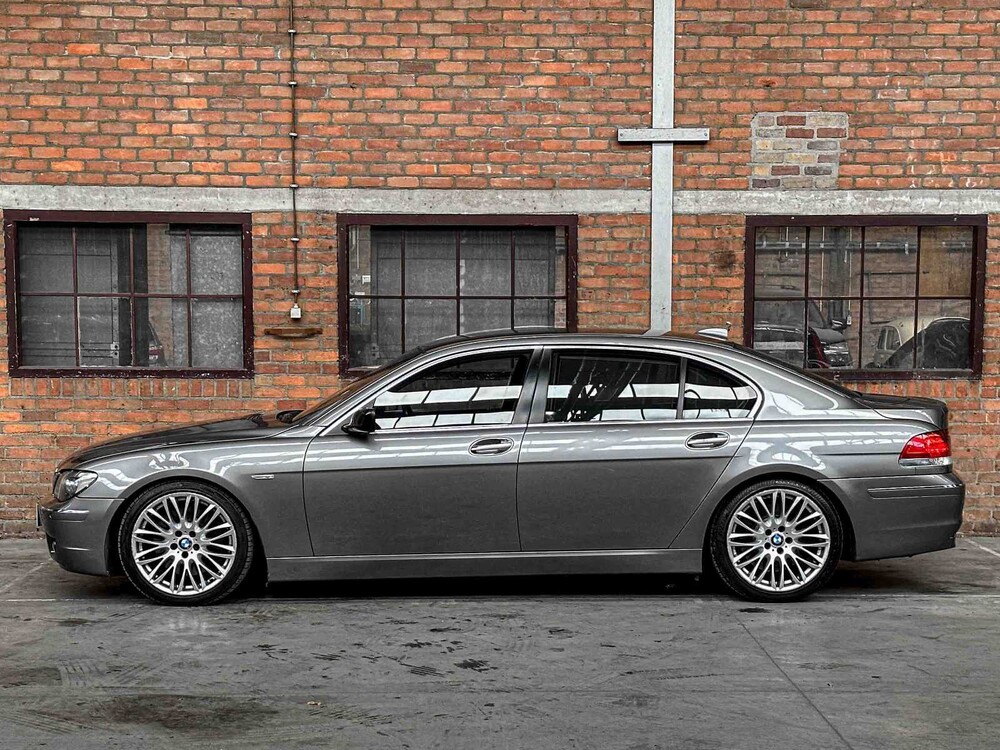BMW 750Li High Executive 367hp 2005 (Original-NL) 7-series, 22-RJ-DB