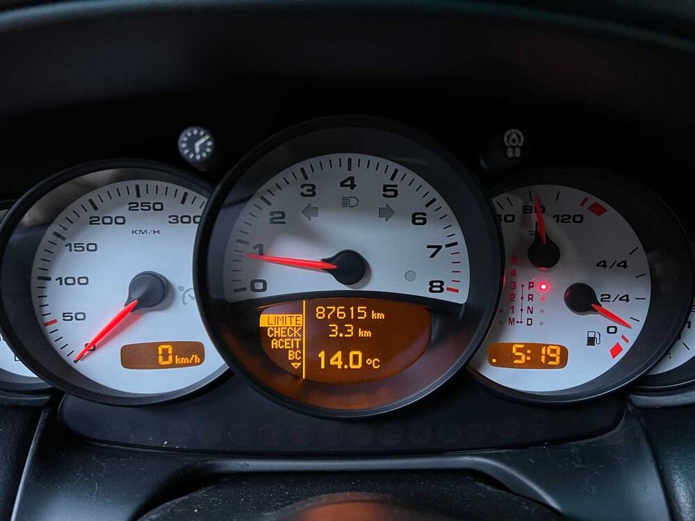 Porsche 911 996 Carrera 3.6 320hp 2002 Youngtimer