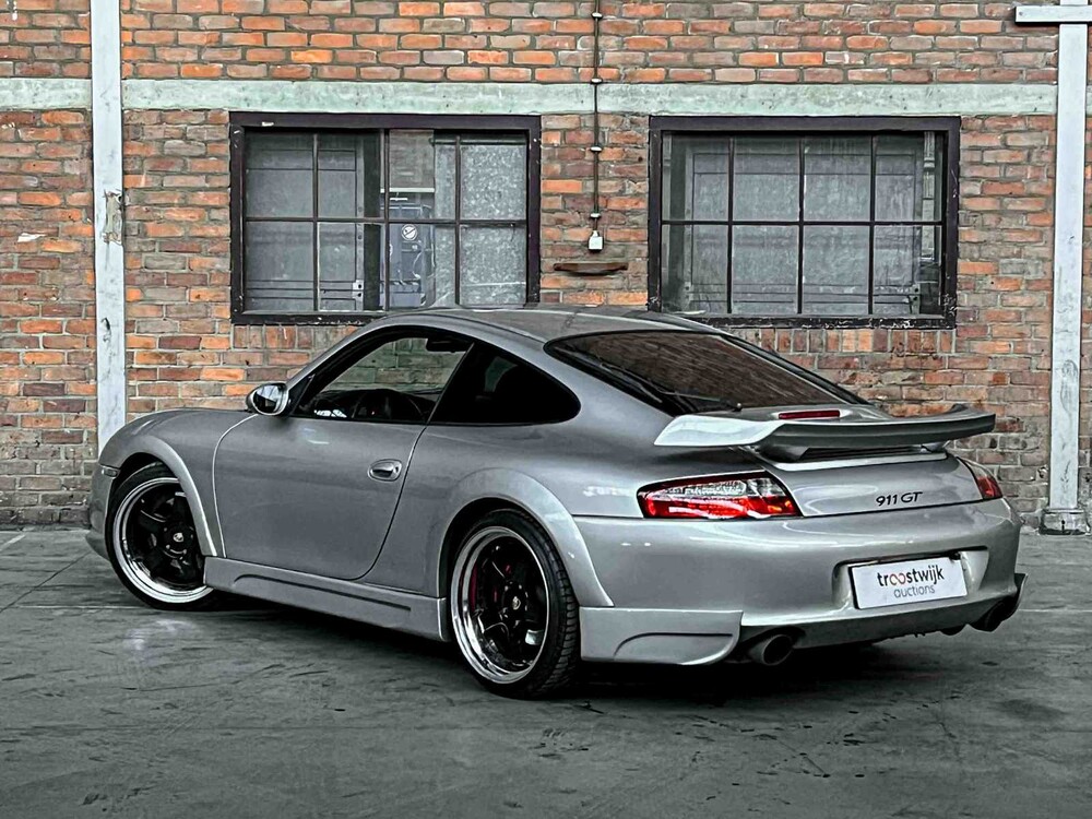 Porsche 911 996 Carrera 3.6 320hp 2002 Youngtimer