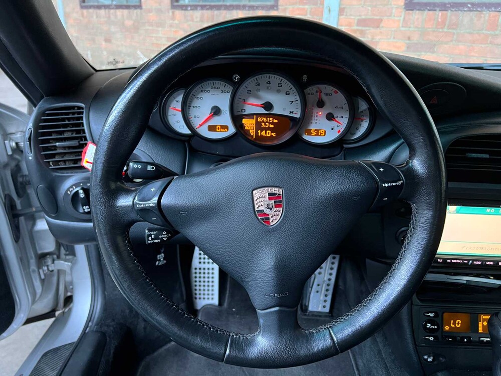 Porsche 911 996 Carrera 3.6 320hp 2002 Youngtimer