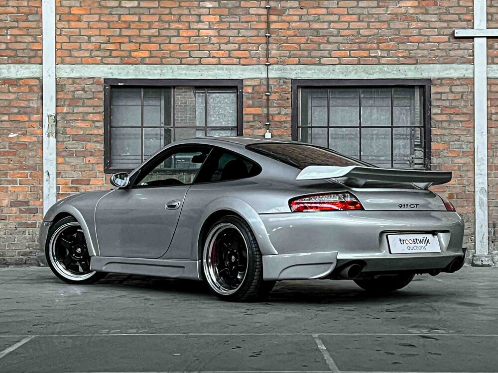 Porsche 911 996 Carrera 3.6 320hp 2002 Youngtimer