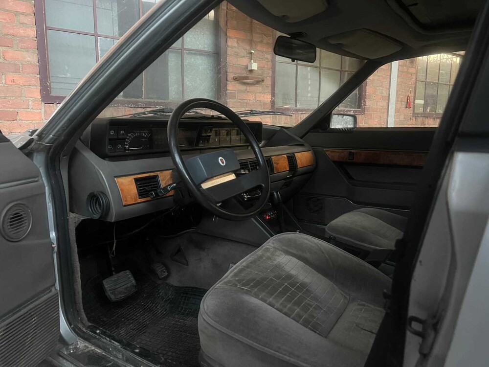 Rover SD-serie 3.5 Vanden Plas M1 168hp 1985 (Original-NL), NN-69-KH