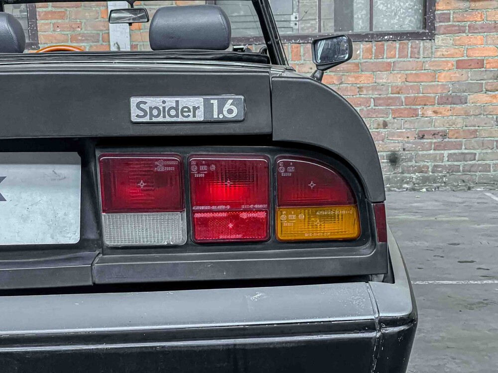 Alfa Romeo Spider 1.6 107hp 1983, GL-HV-75