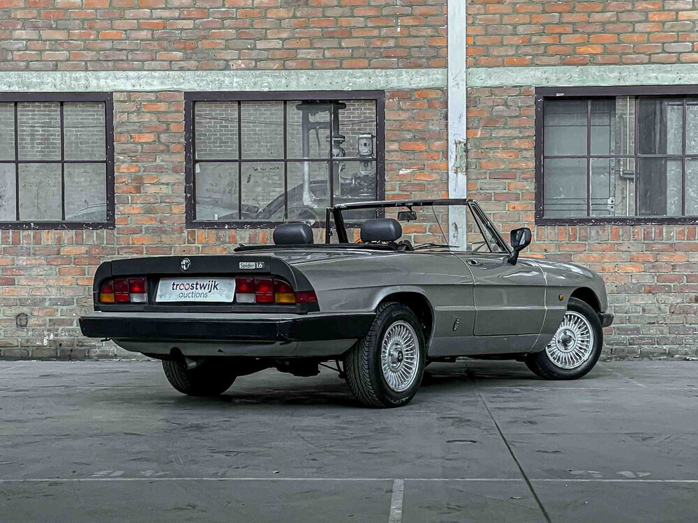 Alfa Romeo Spider 1.6 107hp 1983, GL-HV-75