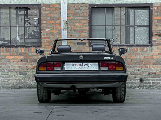 Alfa Romeo Spider 1.6 107pk 1983, GL-HV-75