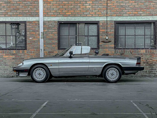 Alfa Romeo Spider 1.6 107pk 1983, GL-HV-75