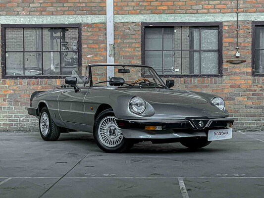 Alfa Romeo Spider 1.6 107pk 1983, GL-HV-75