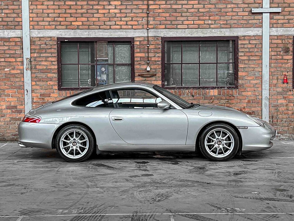 Porsche 911 / 996 Carrera 3.6 320hp 2001 -Youngtimer-