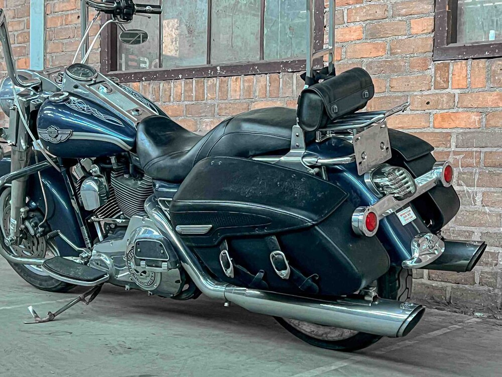 Harley-Davidson FLHRCI Road King Classic 100th Anniversary Touring 1450cc 2003 Motorcycle