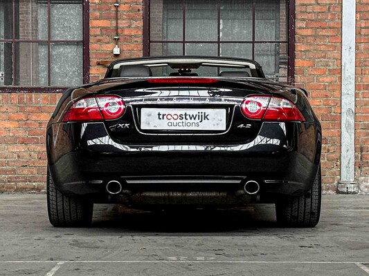 Jaguar XK 4.2 V8 Convertible 298pk 2006, 34-XB-LG