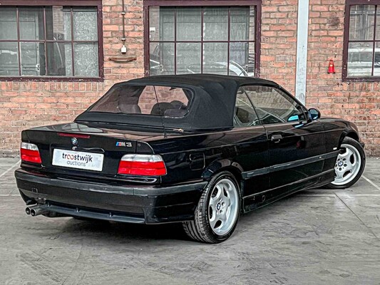 BMW M3 Convertible E36 240pk 1998