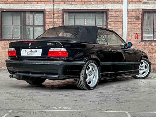 BMW M3 Convertible E36 240pk 1998