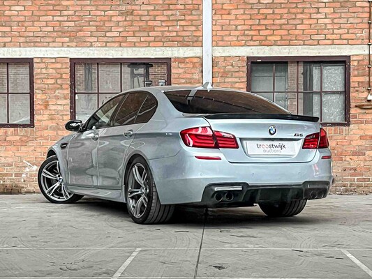 BMW M5 4.0 V8 F10 553pk 2012