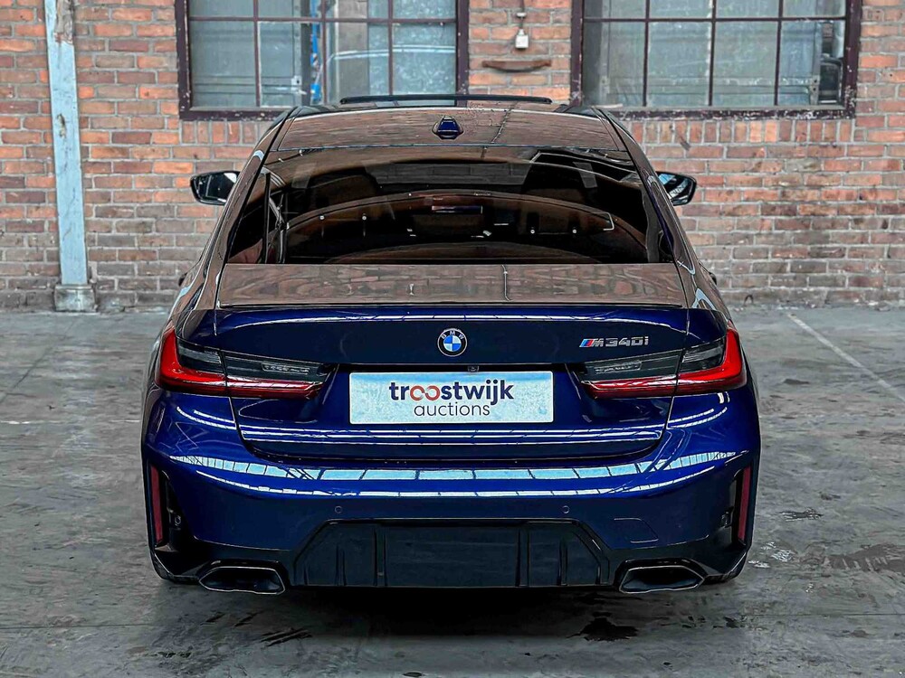 BMW M340i xDrive M-Sport 374pk 2024 G20 (Origineel-NL + 1e Eigenaar) 3-serie, X-742-PS -Fabrieksgarantie-