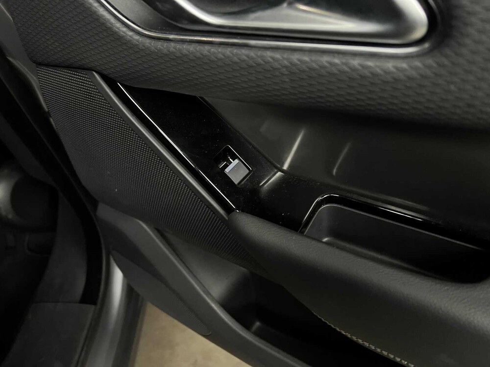 Land Rover Range Rover Velar P400e Hybrid 404PS 2021