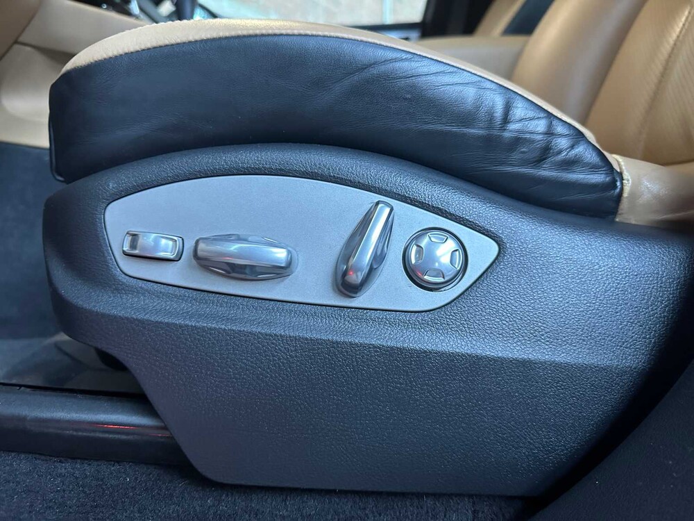 Porsche Cayenne S E-Hybrid 3.0 V6 Sport-Chrono FACELIFT 416PS 2015 (Original-NL + 1. Besitzer), 4-ZHF-93