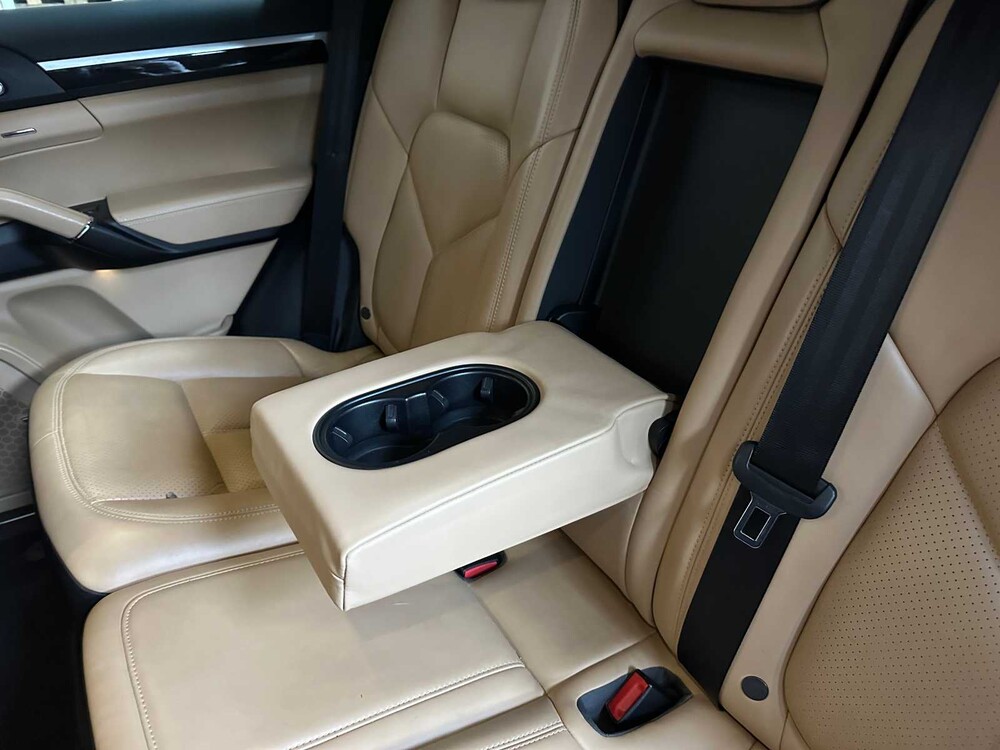 Porsche Cayenne S E-Hybrid 3.0 V6 Sport-Chrono FACELIFT 416PS 2015 (Original-NL + 1. Besitzer), 4-ZHF-93