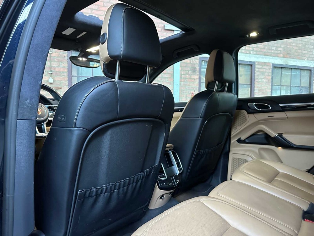 Porsche Cayenne S E-Hybrid 3.0 V6 Sport-Chrono FACELIFT 416PS 2015 (Original-NL + 1. Besitzer), 4-ZHF-93