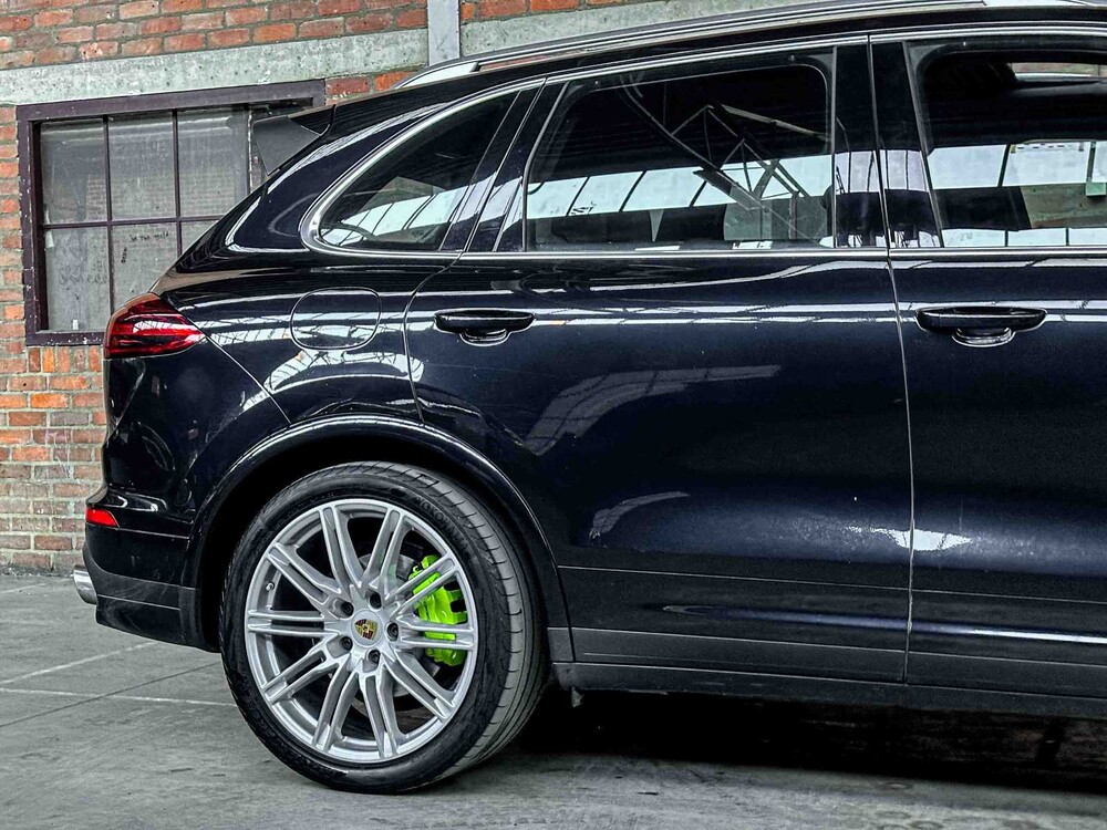 Porsche Cayenne S E-Hybrid 3.0 V6 Sport-Chrono FACELIFT 416PS 2015 (Original-NL + 1. Besitzer), 4-ZHF-93
