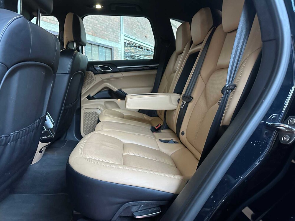 Porsche Cayenne S E-Hybrid 3.0 V6 Sport-Chrono FACELIFT 416PS 2015 (Original-NL + 1. Besitzer), 4-ZHF-93