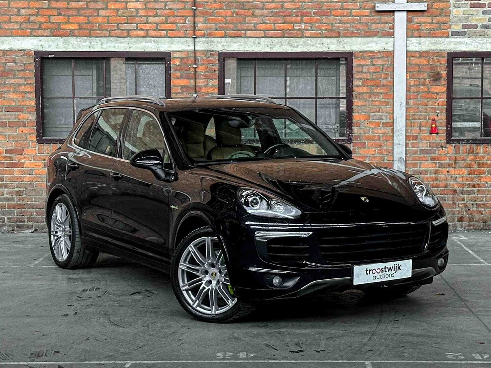 Porsche Cayenne S E-Hybrid 3.0 V6 Sport-Chrono FACELIFT 416PS 2015 (Original-NL + 1. Besitzer), 4-ZHF-93