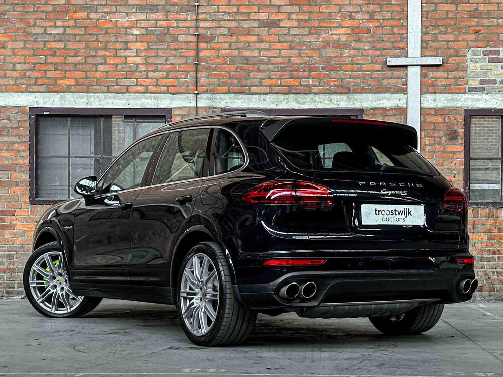 Porsche Cayenne S E-Hybrid 3.0 V6 Sport-Chrono FACELIFT 416PS 2015 (Original-NL + 1. Besitzer), 4-ZHF-93