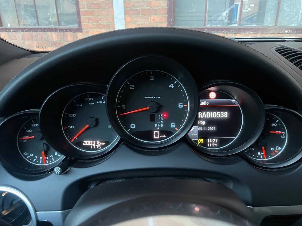 Porsche Cayenne 3.0 V6 D 262PS 2015, KS-715-T