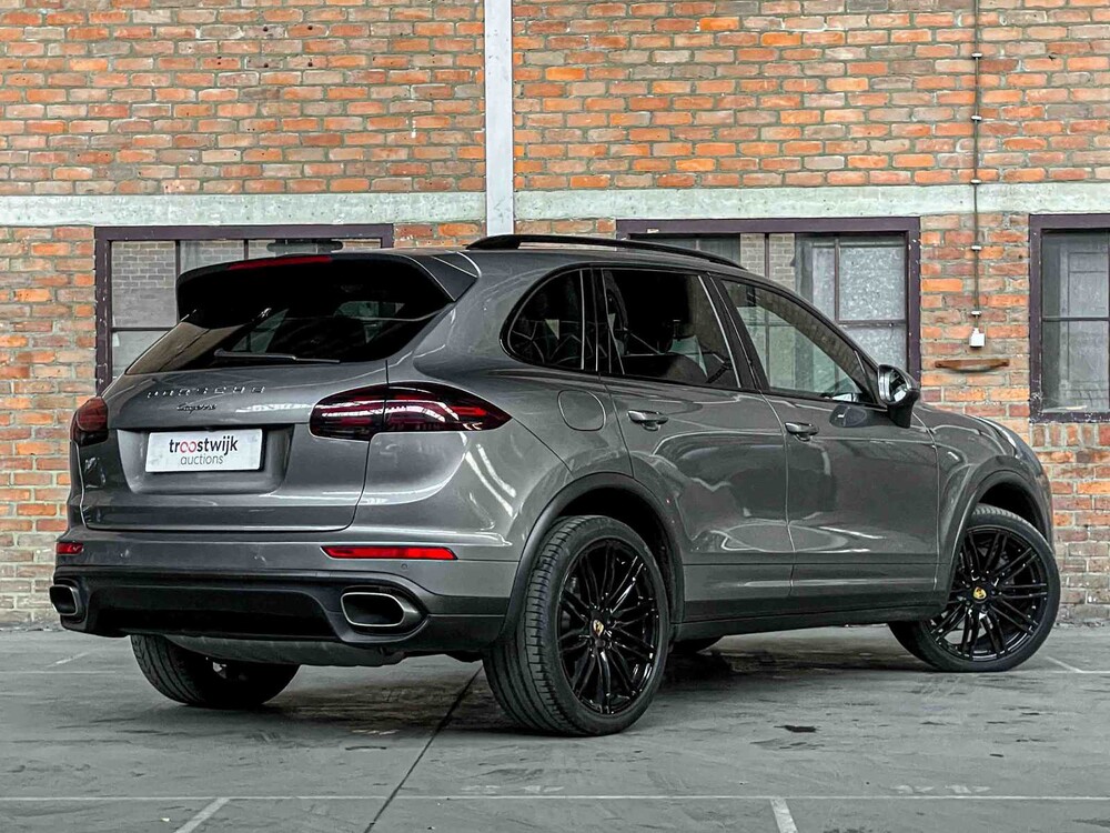 Porsche Cayenne 3.0 V6 D 262PS 2015, KS-715-T