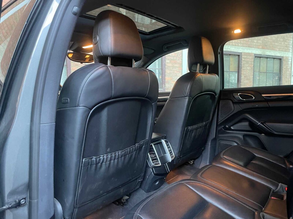 Porsche Cayenne 3.0 V6 D 262PS 2015, KS-715-T