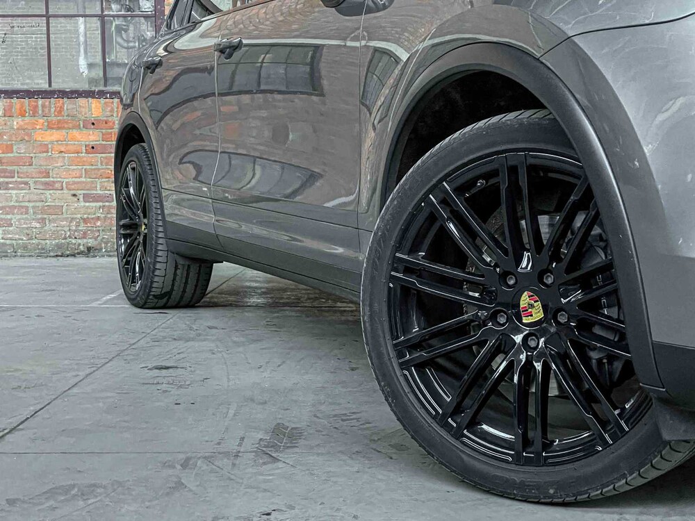 Porsche Cayenne 3.0 V6 D 262PS 2015, KS-715-T