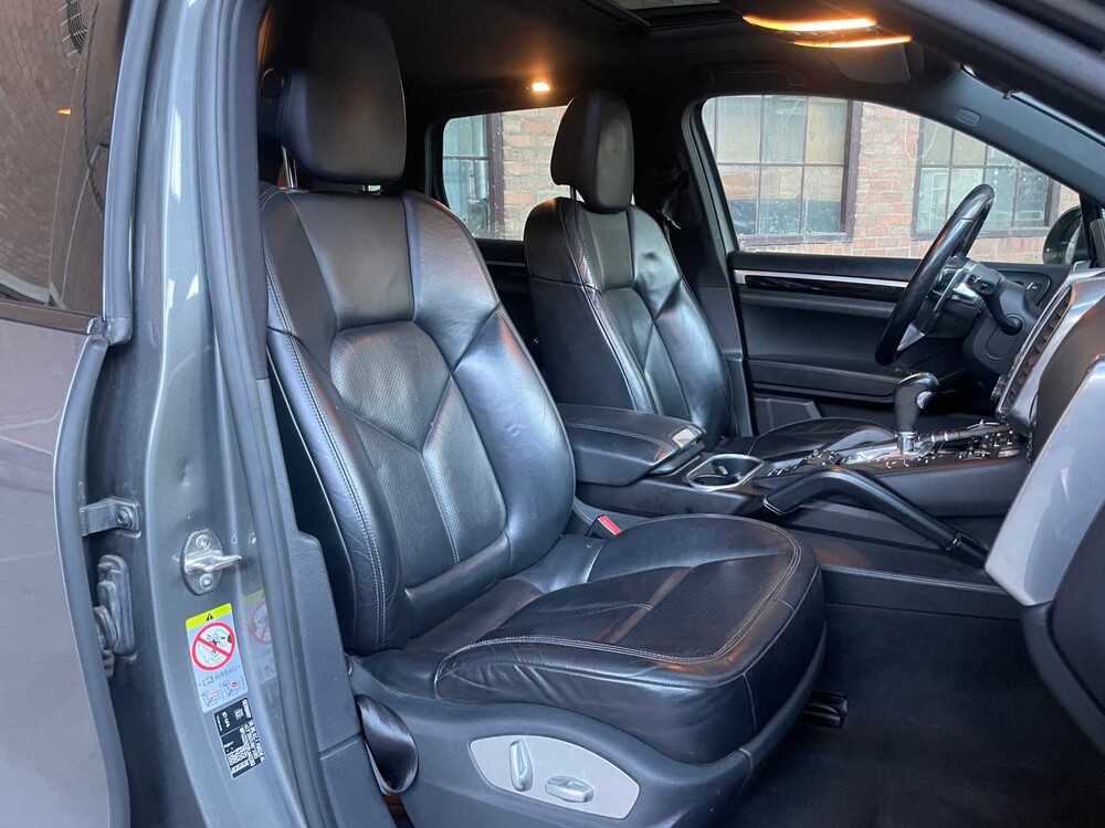 Porsche Cayenne 3.0 V6 D 262PS 2015, KS-715-T
