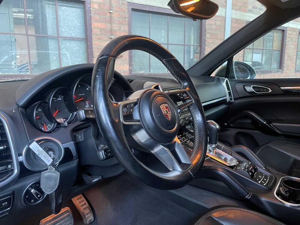 Porsche Cayenne 3.0 V6 D 262PS 2015, KS-715-T