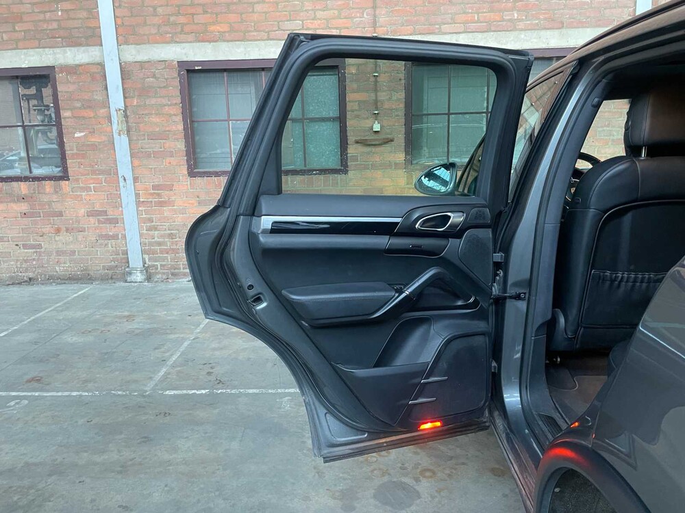 Porsche Cayenne 3.0 V6 D 262PS 2015, KS-715-T