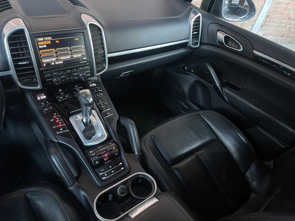 Porsche Cayenne 3.0 V6 D 262PS 2015, KS-715-T