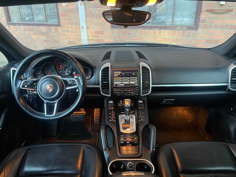 Porsche Cayenne 3.0 V6 D 262PS 2015, KS-715-T
