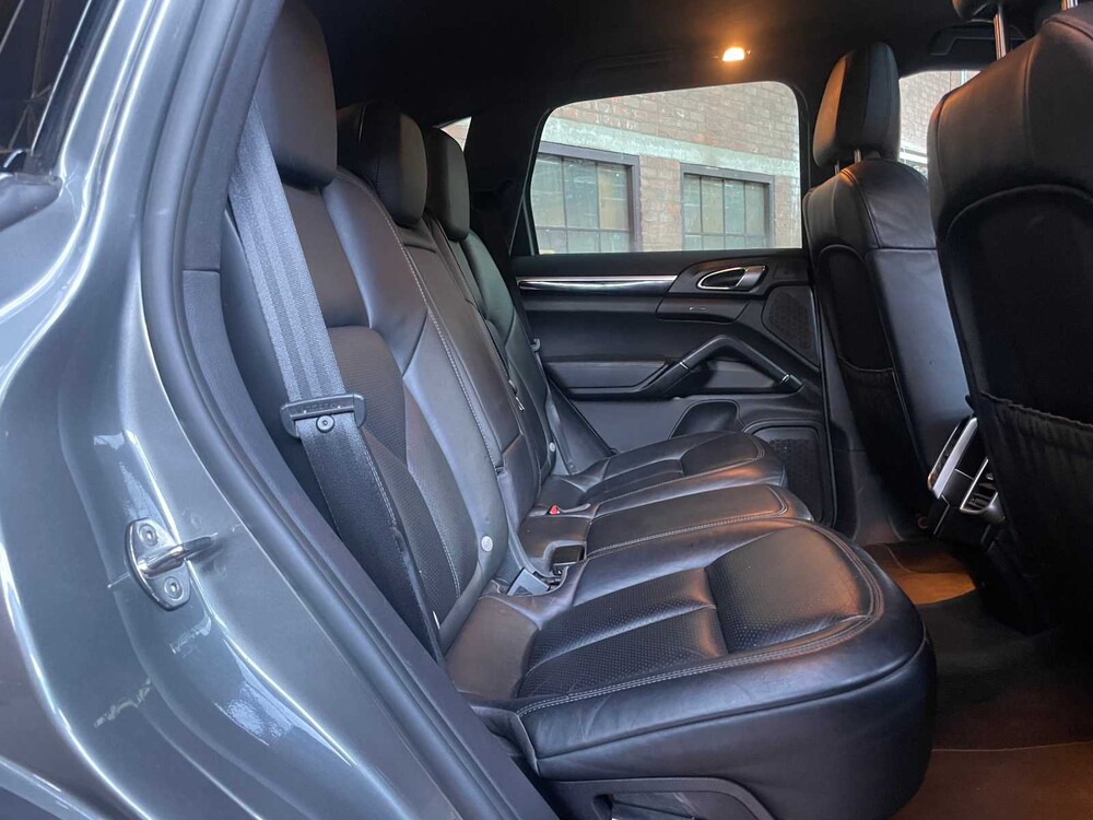 Porsche Cayenne 3.0 V6 D 262PS 2015, KS-715-T