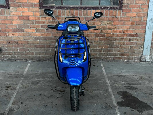 Vespa Sprint 4T 2015, F-725-ZL