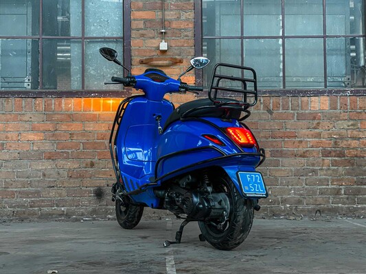 Vespa Sprint 4T 2015, F-725-ZL