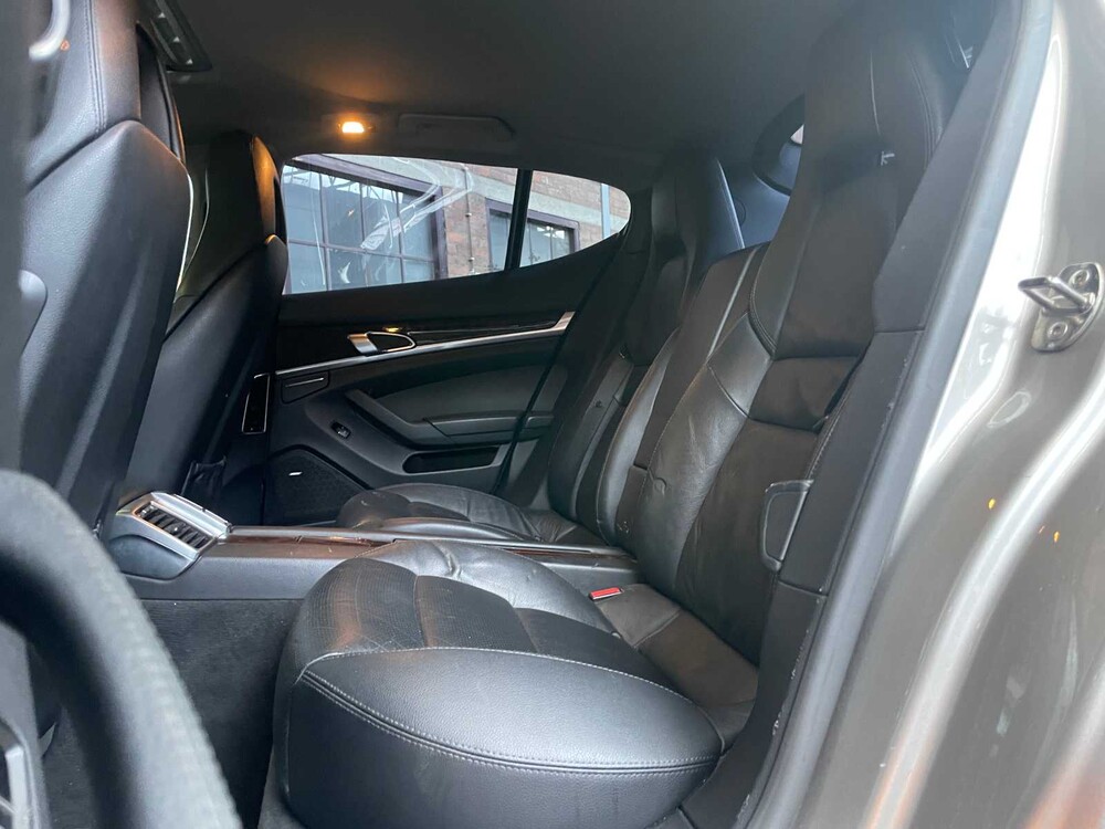 Porsche Panamera 4 3.6 V6 300PS 2010